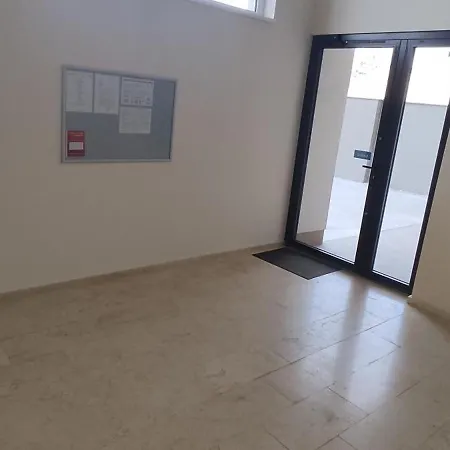 Tabby 2 Apartman